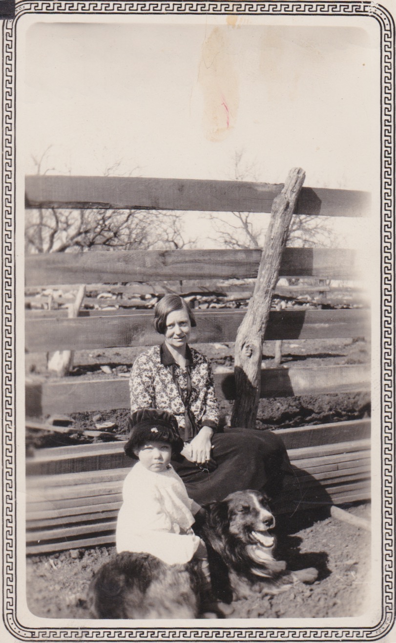 1930-00-00-LynetteLurlineAndBuck.jpg 1930-00-00-LynetteLurlineAndBuck.jpg