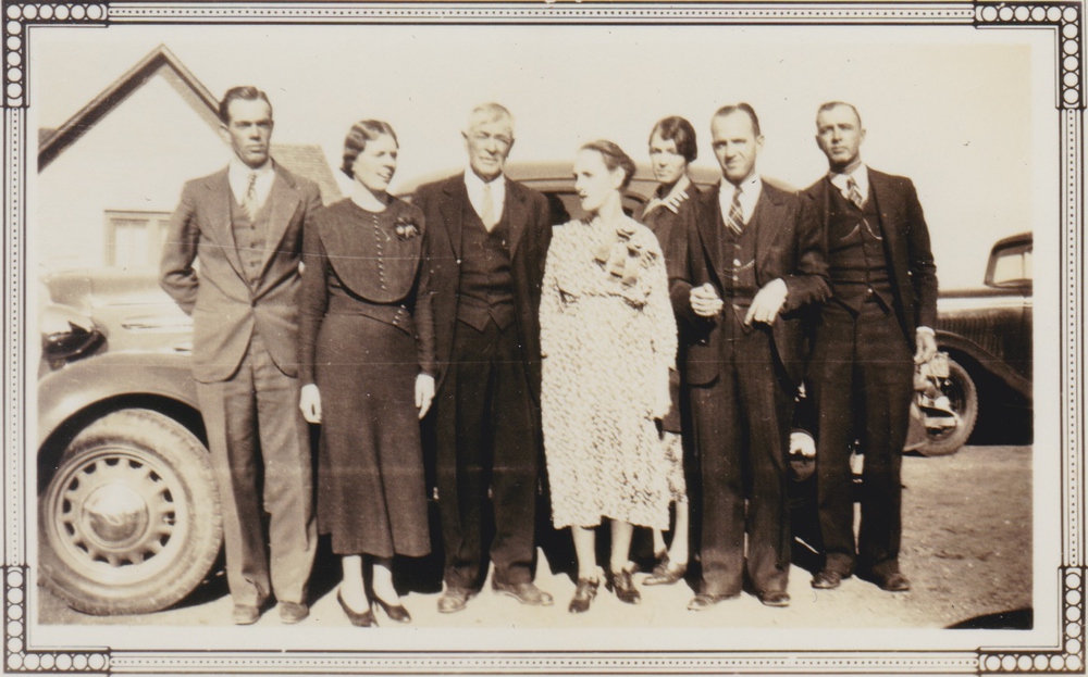 1945-00-00-FinchersPickensSteeleNannie.jpg 1945-00-00-FinchersPickensSteeleNannie.jpg