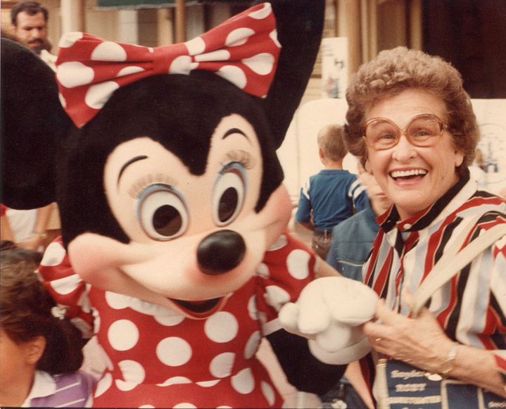 1985-00-00-NannaWithMickeyMouse.jpg